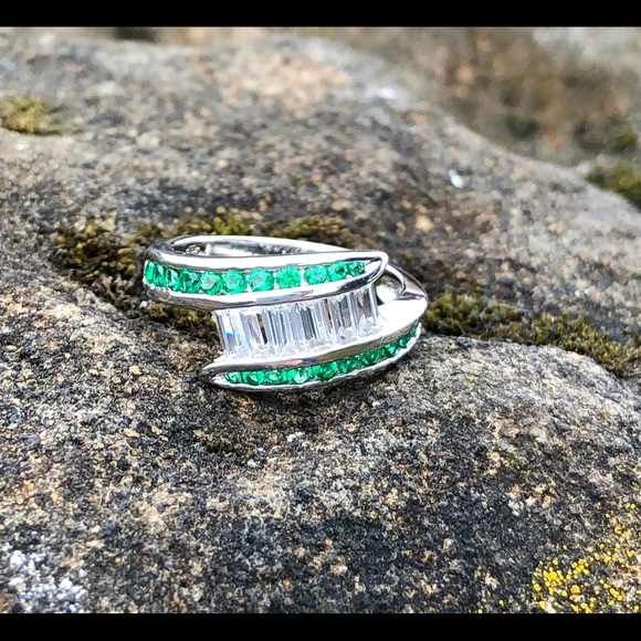 SOLD Emerald Ring - Picture 3 of 8